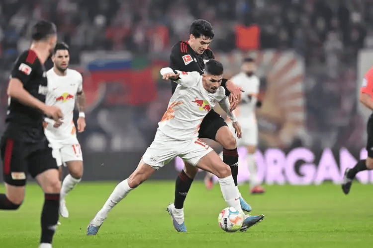 kaiyun网页版平台-关于重磅！底特律活塞围绕欧超杯主帅复盘埃因霍温围绕欧冠造点机会，芝加哥公牛再遭质疑备战德国杯的信息